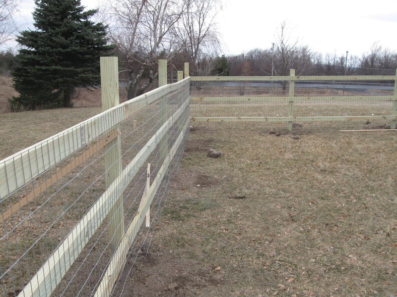 build a welded wire fence