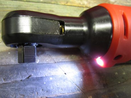 milwaukee-m12-ratchet-led-light milwaukee-m12-ratchet-led-light