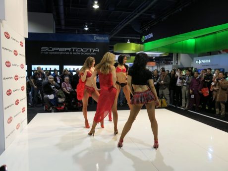 2013-ces-supertooth-1 2013-ces-supertooth-1