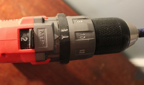 Speed switch, drill/screw selector, torque setting and chuck, all easy to adjust