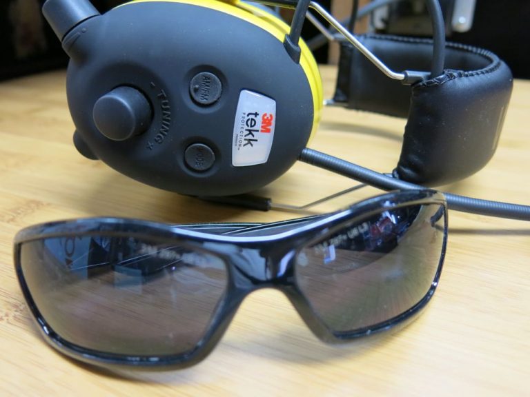 3m-tekk-ppe-worktunes-glasses