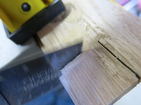 Cutting with precision in hardwood is one area where OMT's like the MM20 really shine