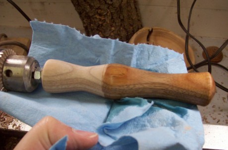 This was finished with three coats of wipe on poly. Apply on the lathe and wait 15 minutes between coats.