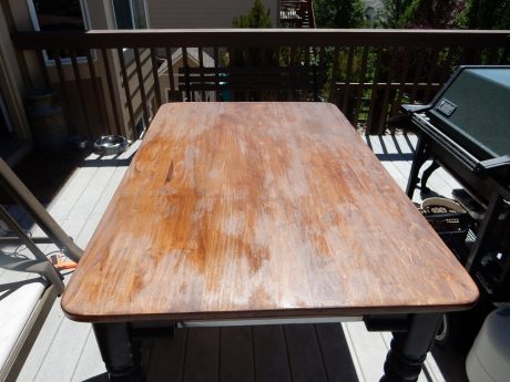 staining a table top