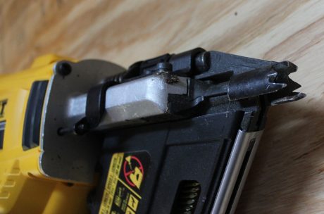 dewalt dcn692m1
