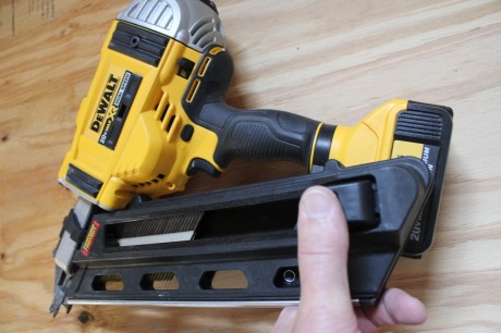 dewalt dcn692m1