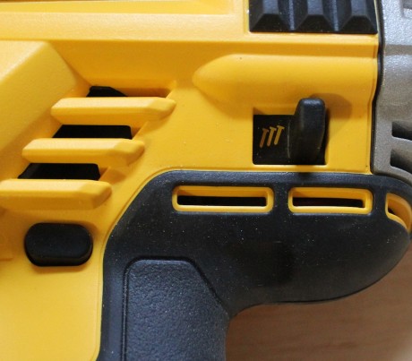 dewalt dcn692m1