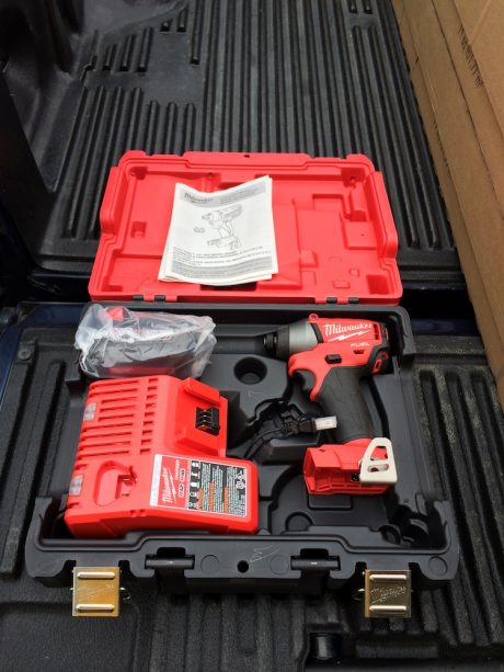 milwaukee m18 fuel impact driver