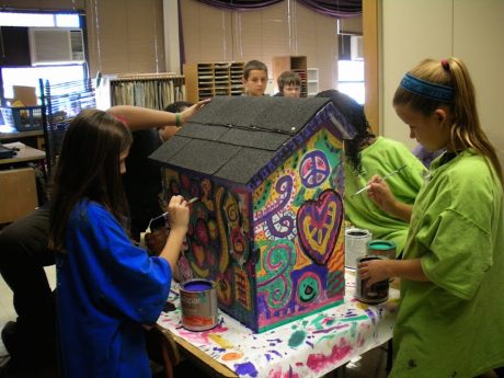 Schoolkids pitch in!