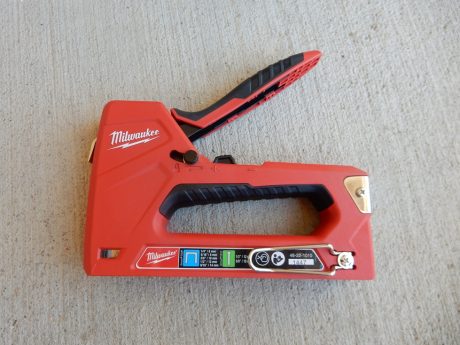 milwaukee staple gun