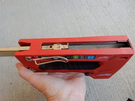 milwaukee staple and nail gun
