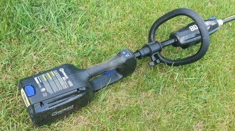 The "power brick" and adjustable handle provide nice balance.