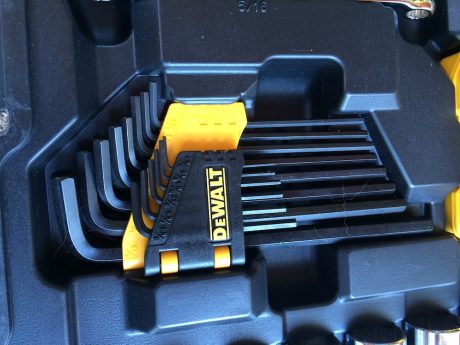 dewalt mechanics tool
