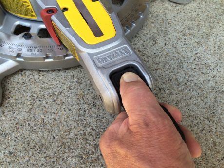 dewalt 20v max miter saw