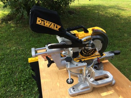 dewalt 20v max miter saw