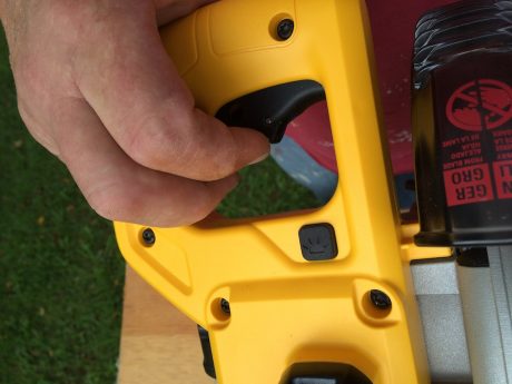 dewalt 20v max miter saw