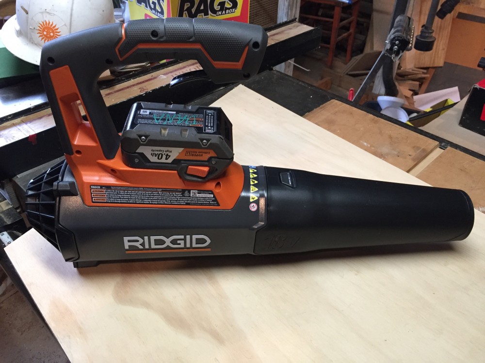 RIDGID 18V Lithium-Ion Cordless Compact Jobsite Blower with