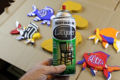 Spray lacquer