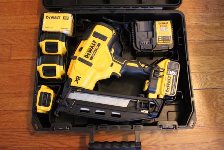 dewalt dcn660
