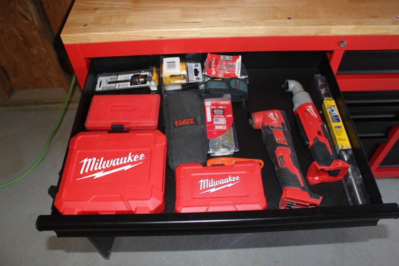 Milwaukee Mobile Work Station 48-22-8560 Gives You A Handle On Storage ...