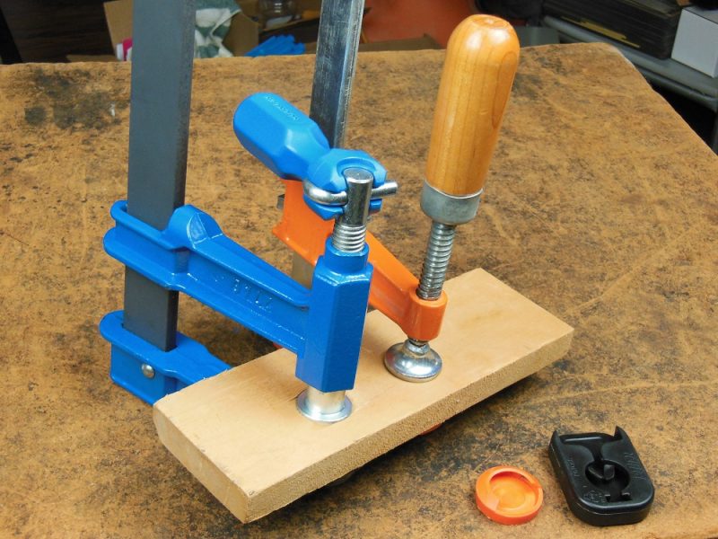 Rockler piston clamps with Handle cocked