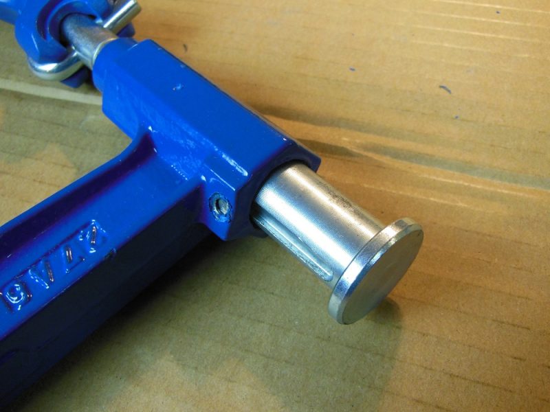 the Piston in Rockler Piston clamps