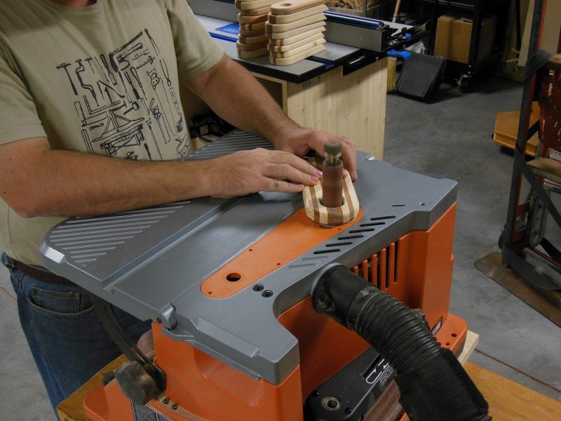 Spindle sander