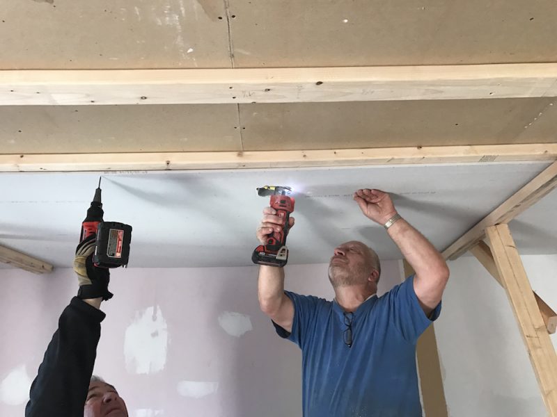 milwaukee m18 drywall screw gun