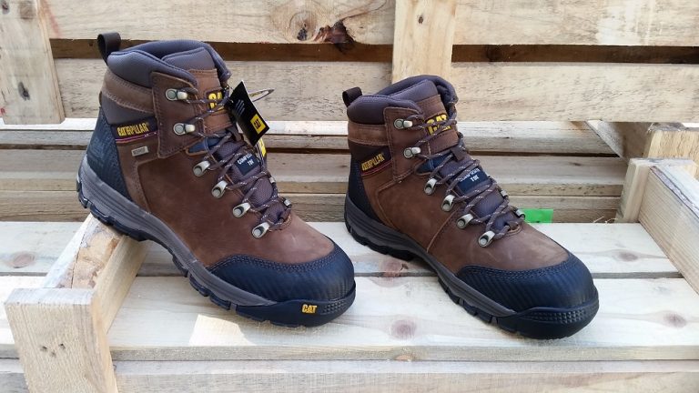 Caterpillar safety boots