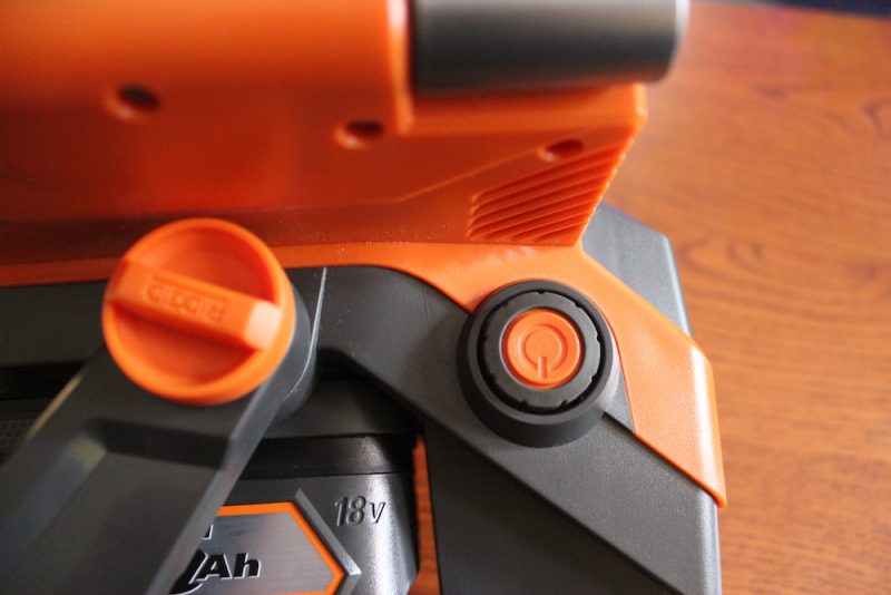 ridgid gen5x folding panel light