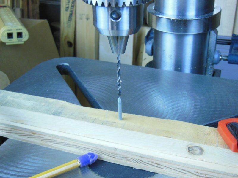 "Tail stock"