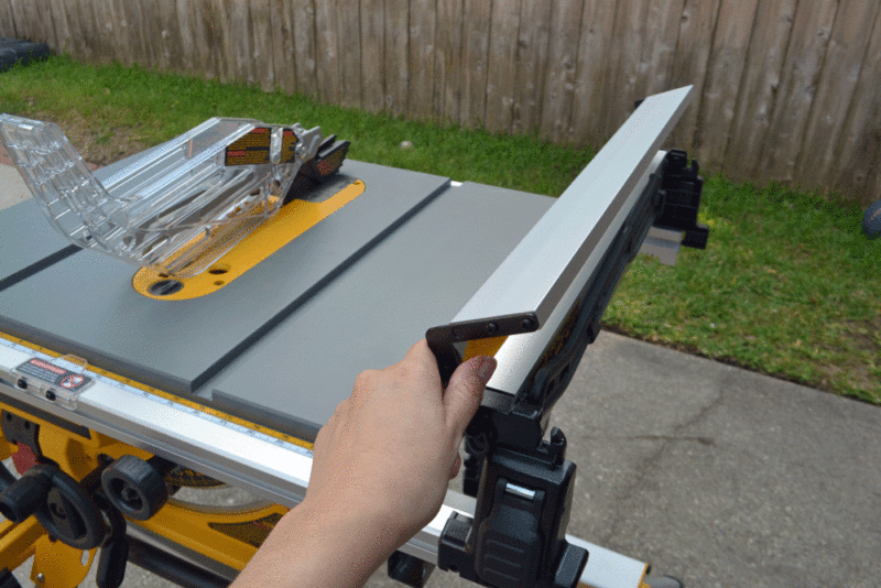 DWE7480 fence support
