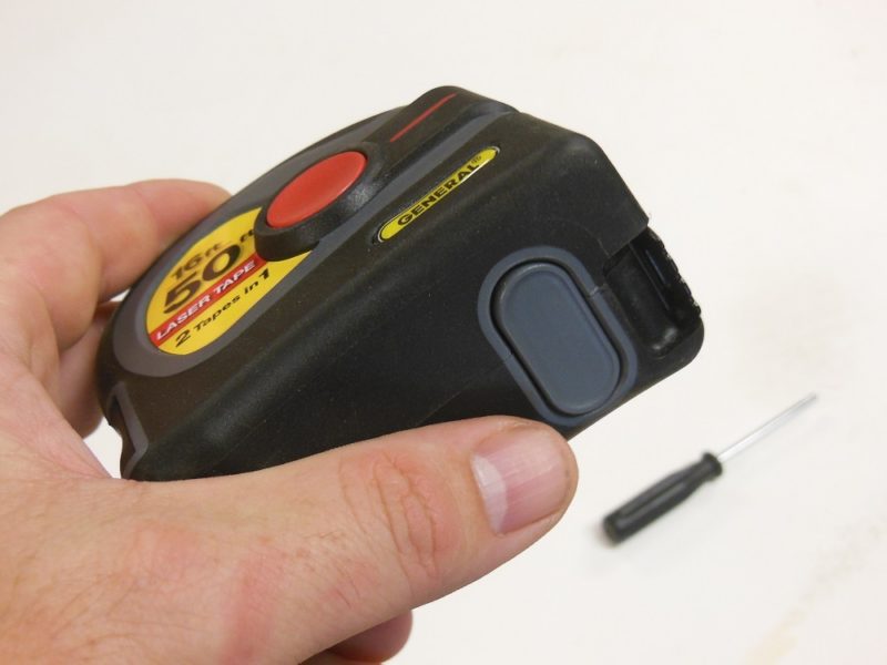 Retraction button