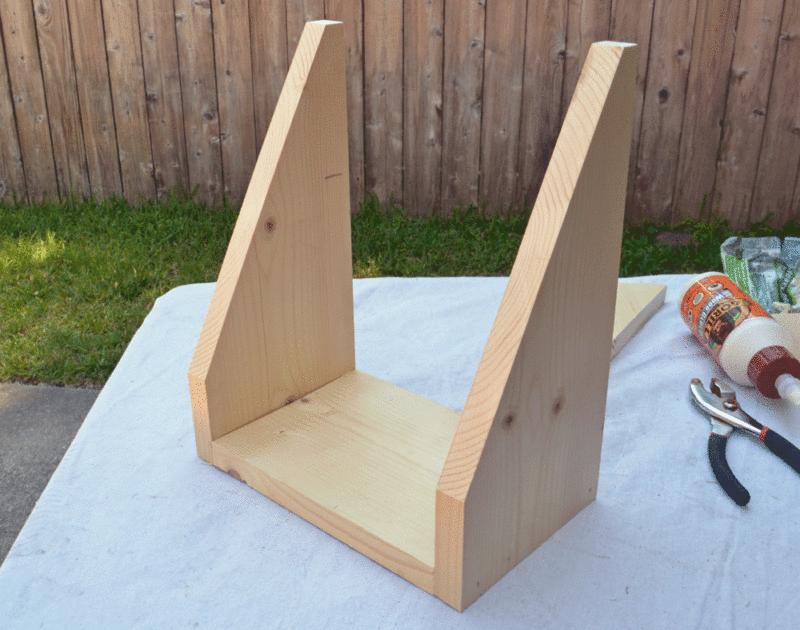 DIY display shelf