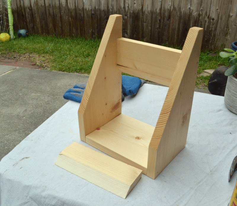 DIY display shelf final