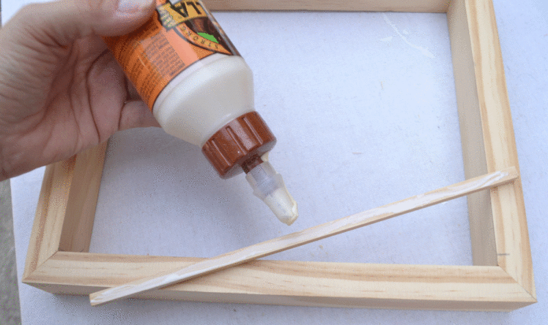DIY tray gluing dowel