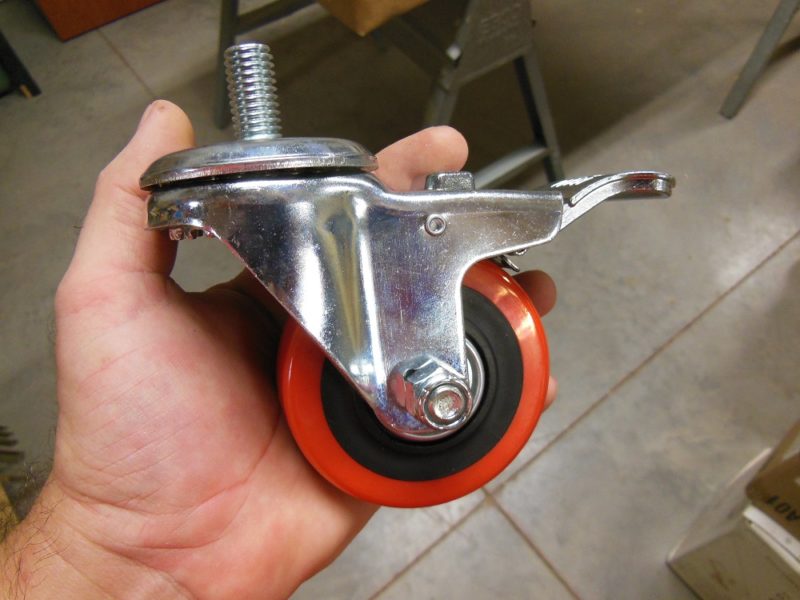 Swivel casters