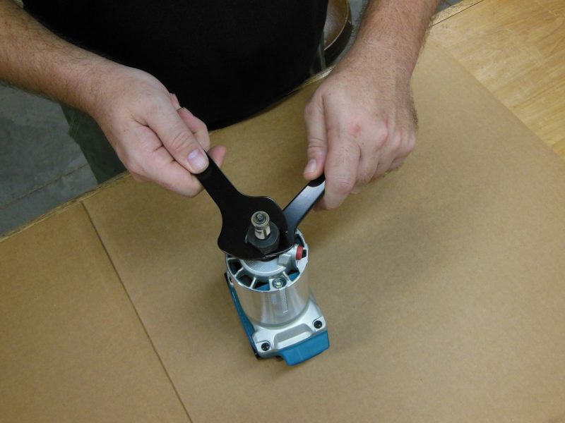 Tightening collet night