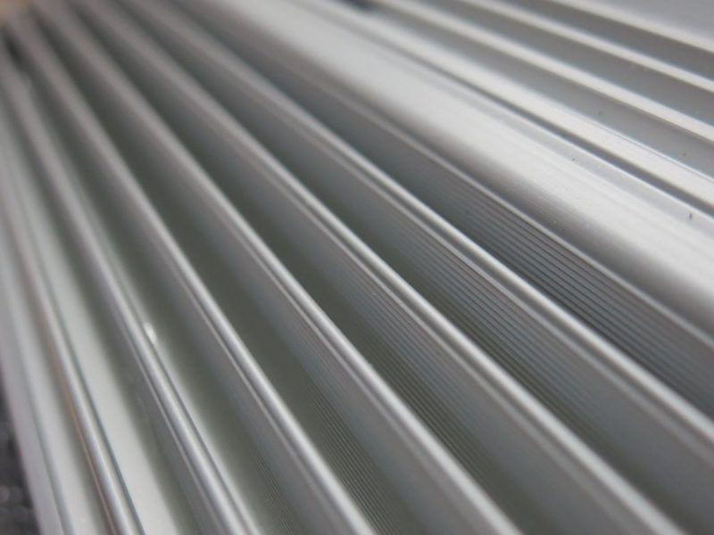 garage light heat sink