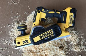 http://www.dewalt.com/products/power-tools/routers-planers-and-joiners/planers-and-joiners/20v-max-lithium-ion-brushless-planer/dcp580b