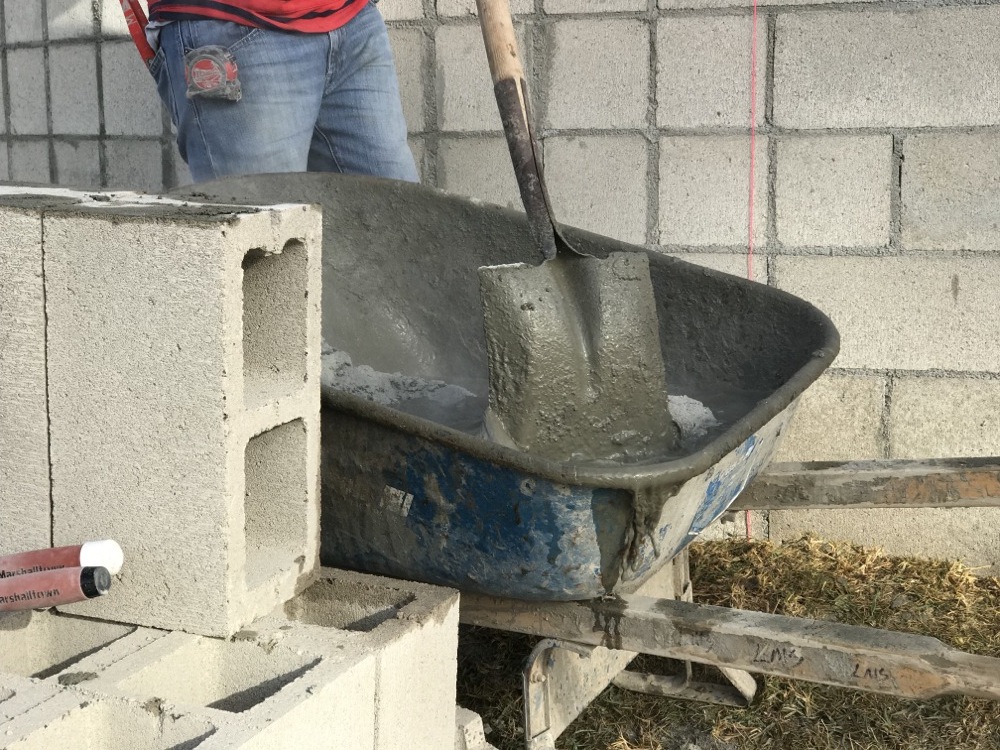 How to Build a Concrete Block Wall - Part 2 - Home Fixated