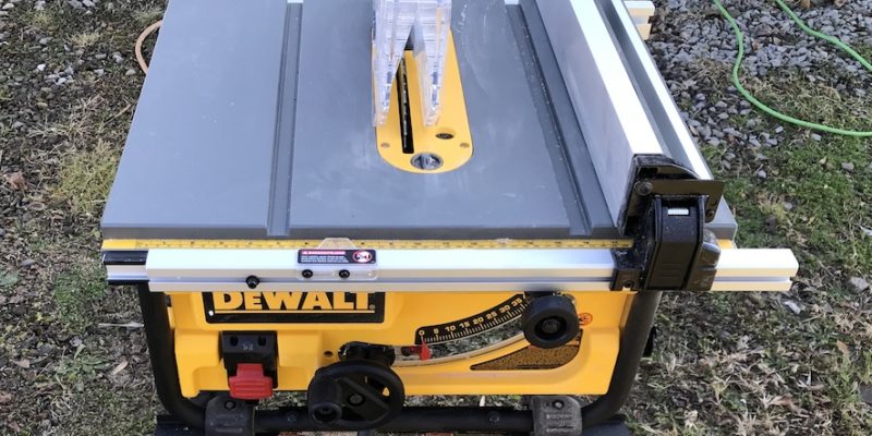 how to remove riving knife from dewalt table saw