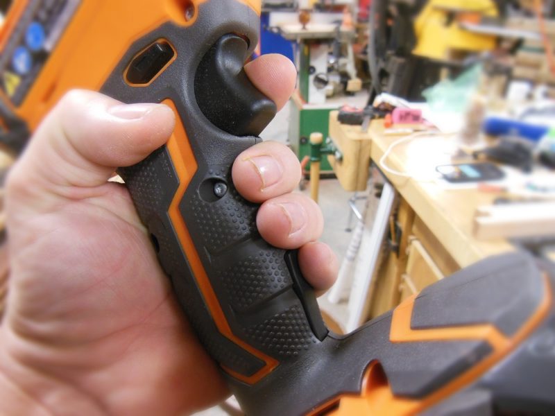 Hand grip