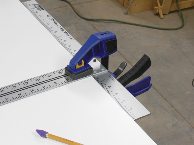 Clamping a straight edge