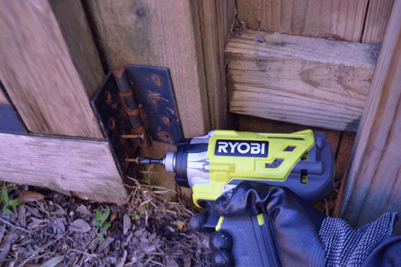 Review Ryobi impact driver P238 size