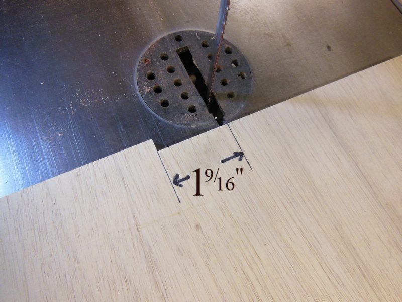 Dowel cutting jig