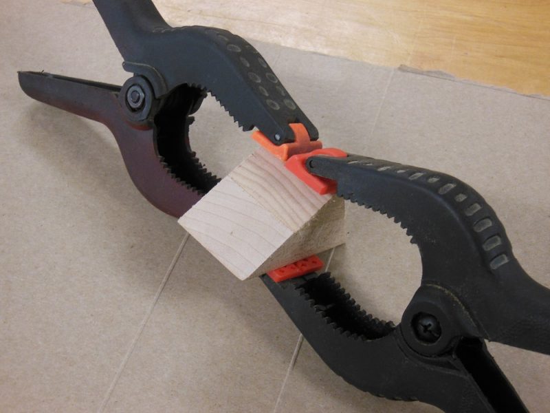 Gluing corner blocks