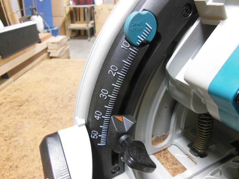 Metric depth gauge