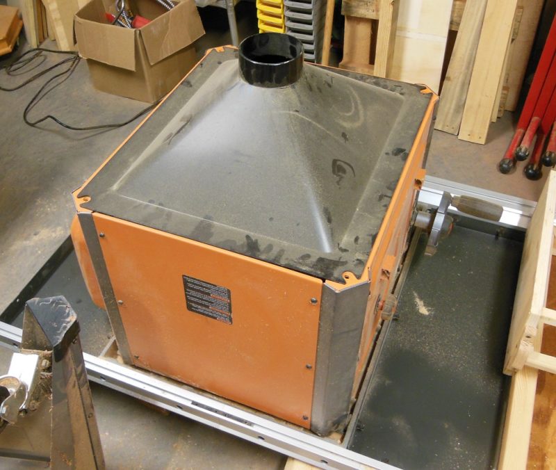 Table saw dust hood