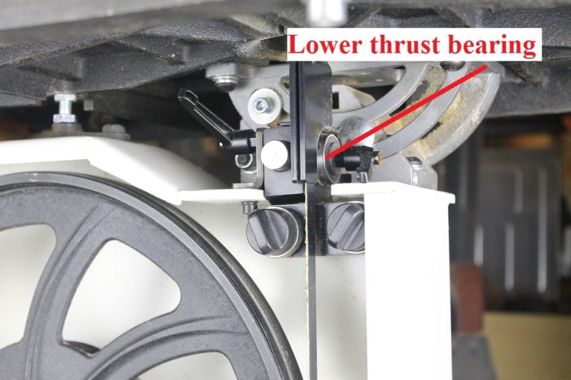 Lower thrust bearing